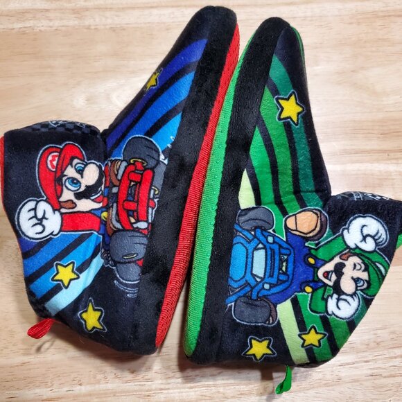 Boys Super Mario Brothers Mario Kart Slippers - Picture 1 of 5